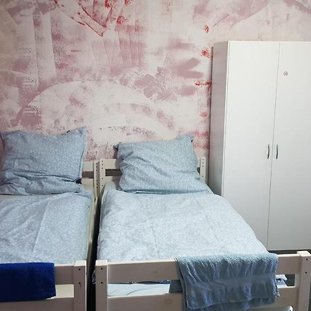 Handwerker Unterkunft Monteurzimmer Mit Gemeinschaftsbad In Brebach Sarrebruck Exterior foto